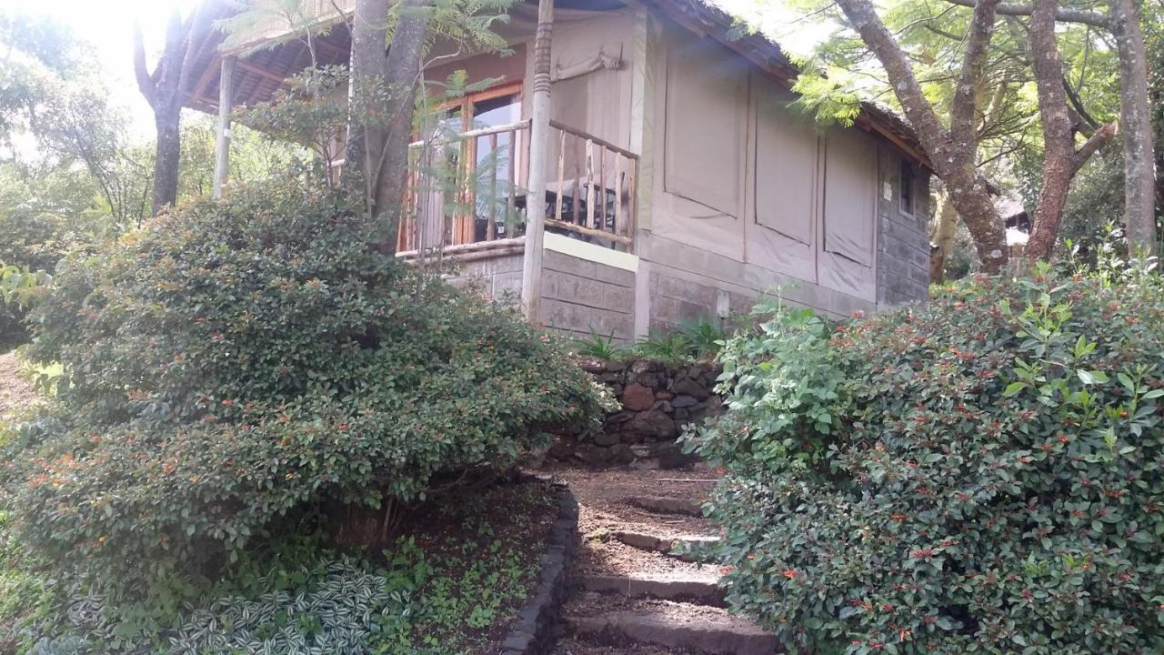 Maili Saba Camp Villa Nakuru Buitenkant foto