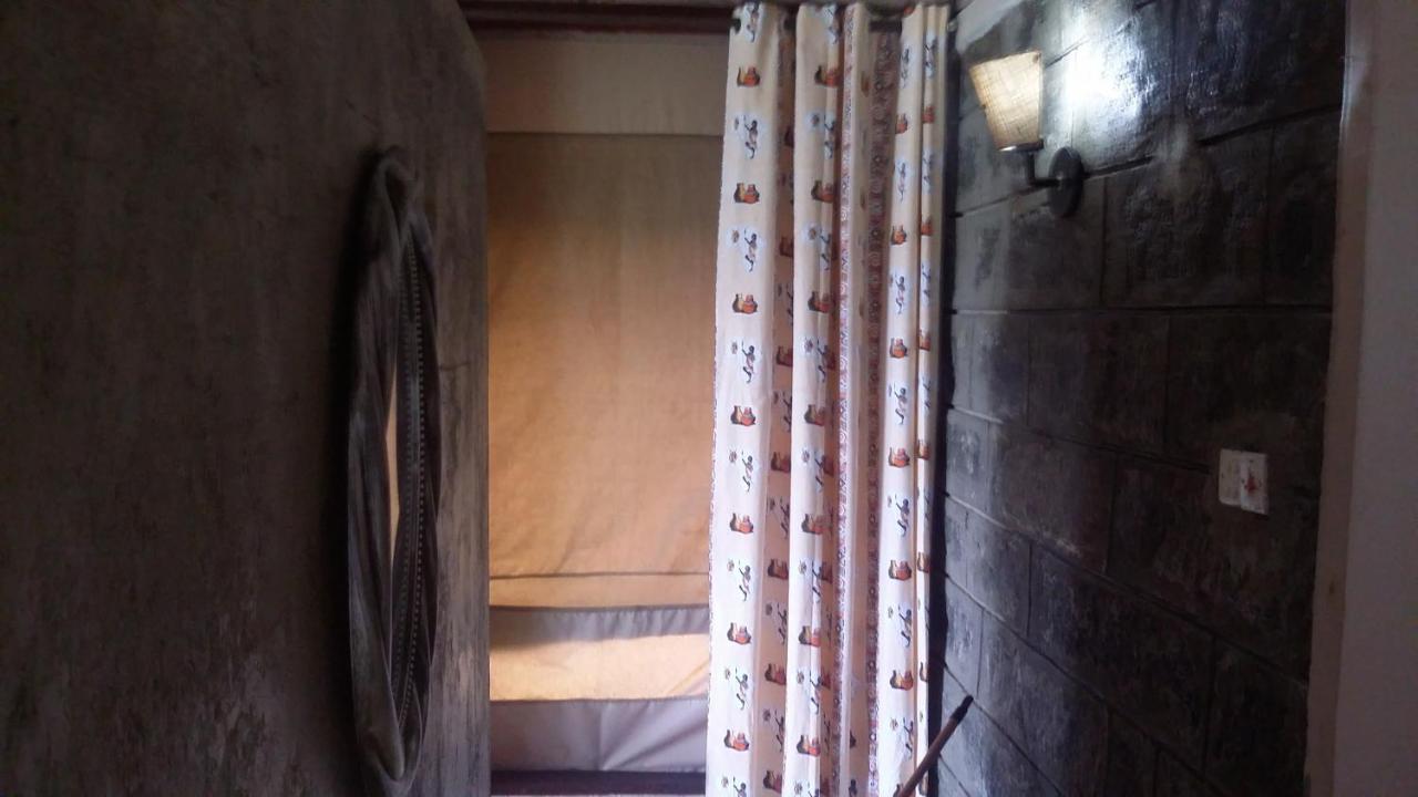 Maili Saba Camp Villa Nakuru Buitenkant foto