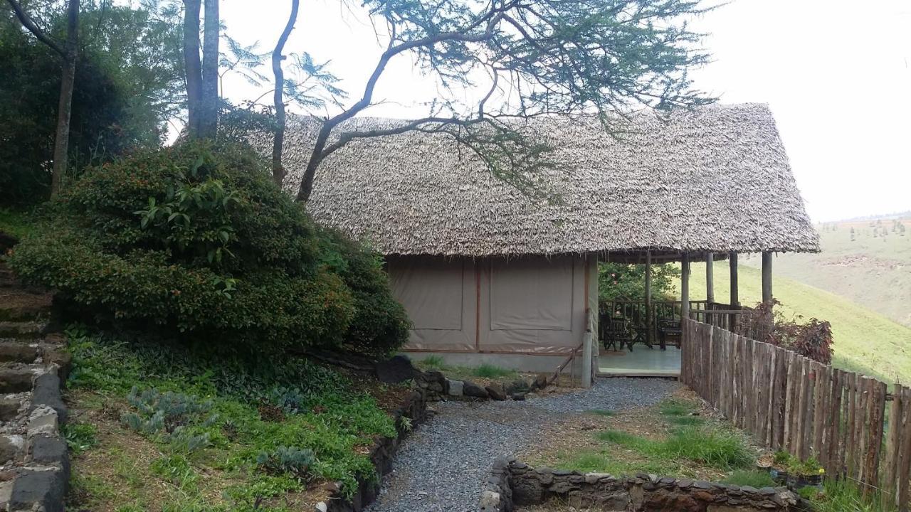 Maili Saba Camp Villa Nakuru Buitenkant foto