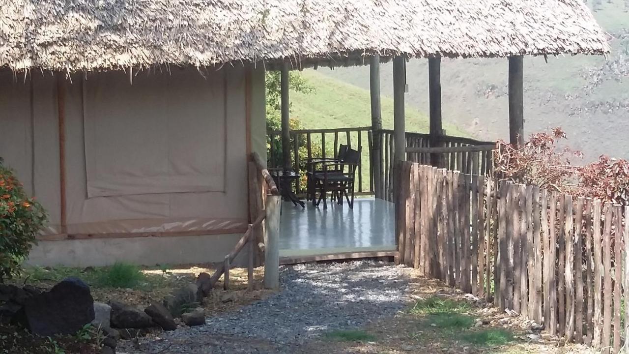 Maili Saba Camp Villa Nakuru Buitenkant foto