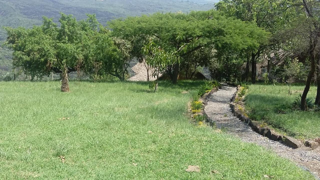 Maili Saba Camp Villa Nakuru Buitenkant foto