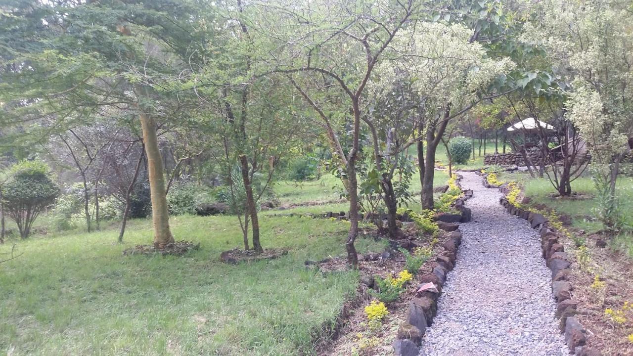 Maili Saba Camp Villa Nakuru Buitenkant foto