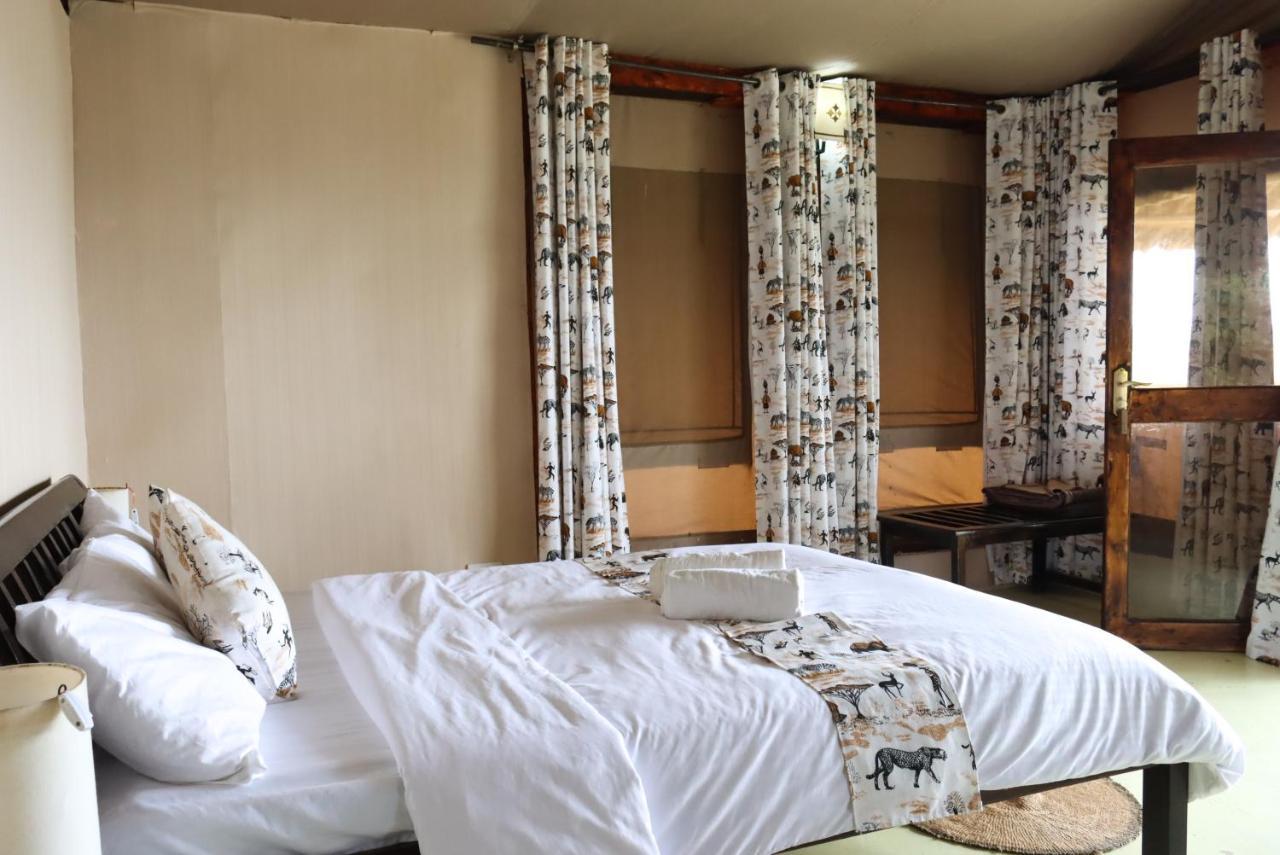 Maili Saba Camp Villa Nakuru Buitenkant foto