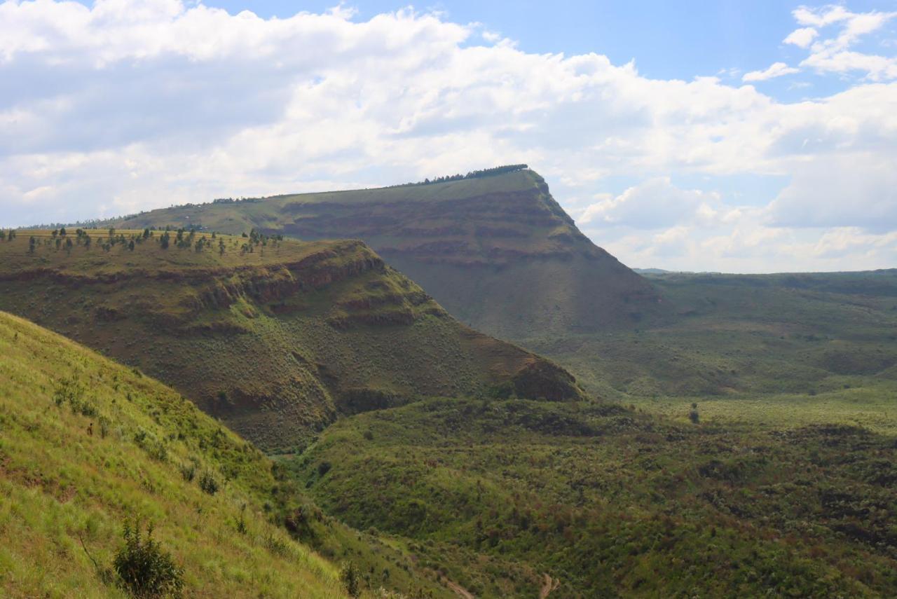Maili Saba Camp Villa Nakuru Buitenkant foto