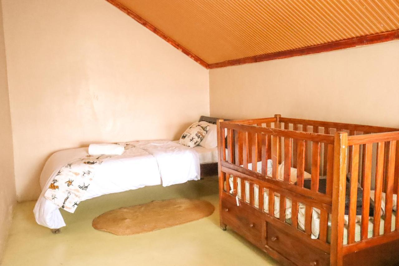 Maili Saba Camp Villa Nakuru Buitenkant foto